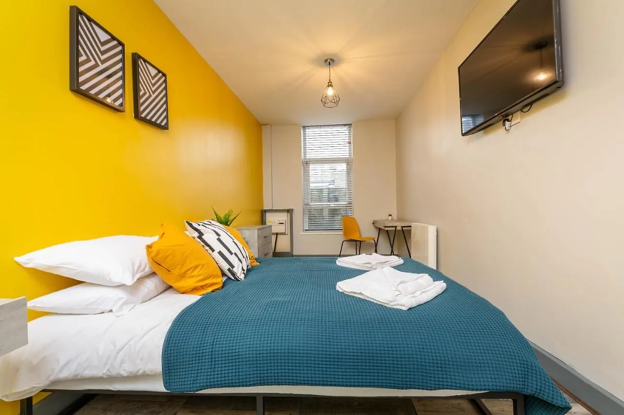 Oak Suite - Talbot Road - Blackpool - Spacious Apartment